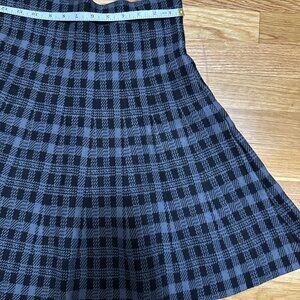 Classic Concepts Plaid Knit skirt